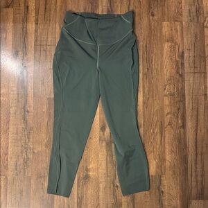 Lululemon Base Pace 23”